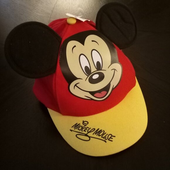 Disney Mickey Mouse hat - Picture 3 of 4